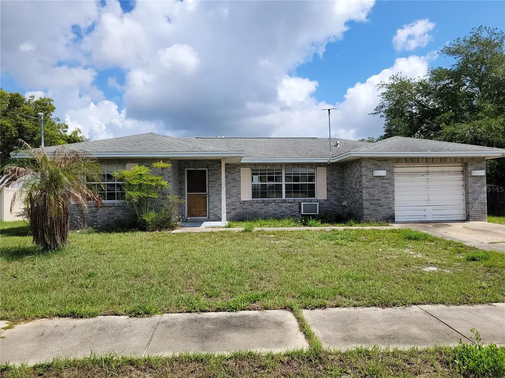 765 Highland Drive Orange City FL 32763