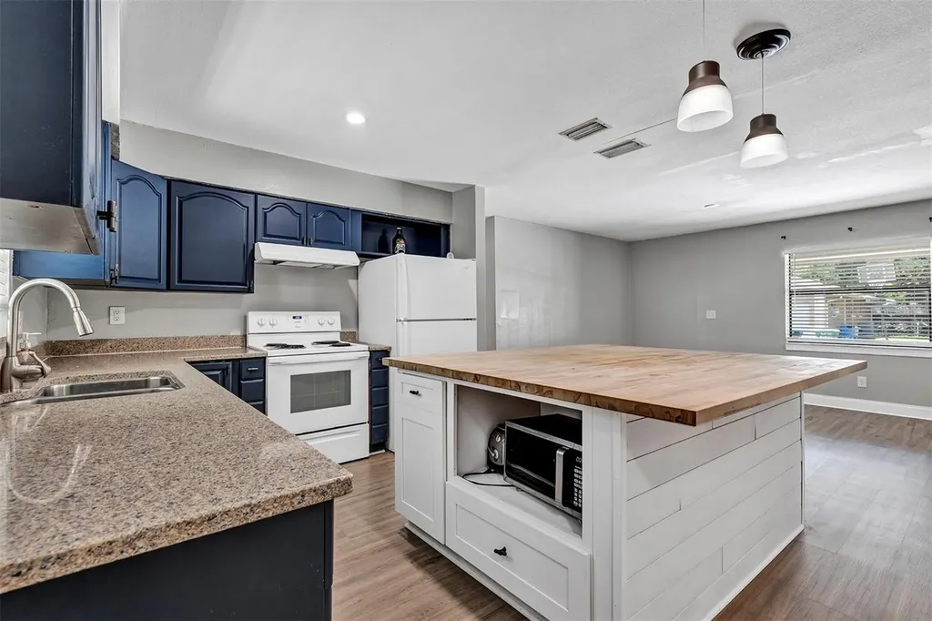 16 Eaton Street Maitland FL 32751