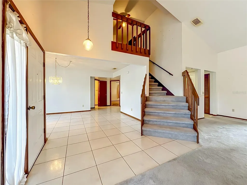 2205 Fairmont Circle Orlando FL 32837