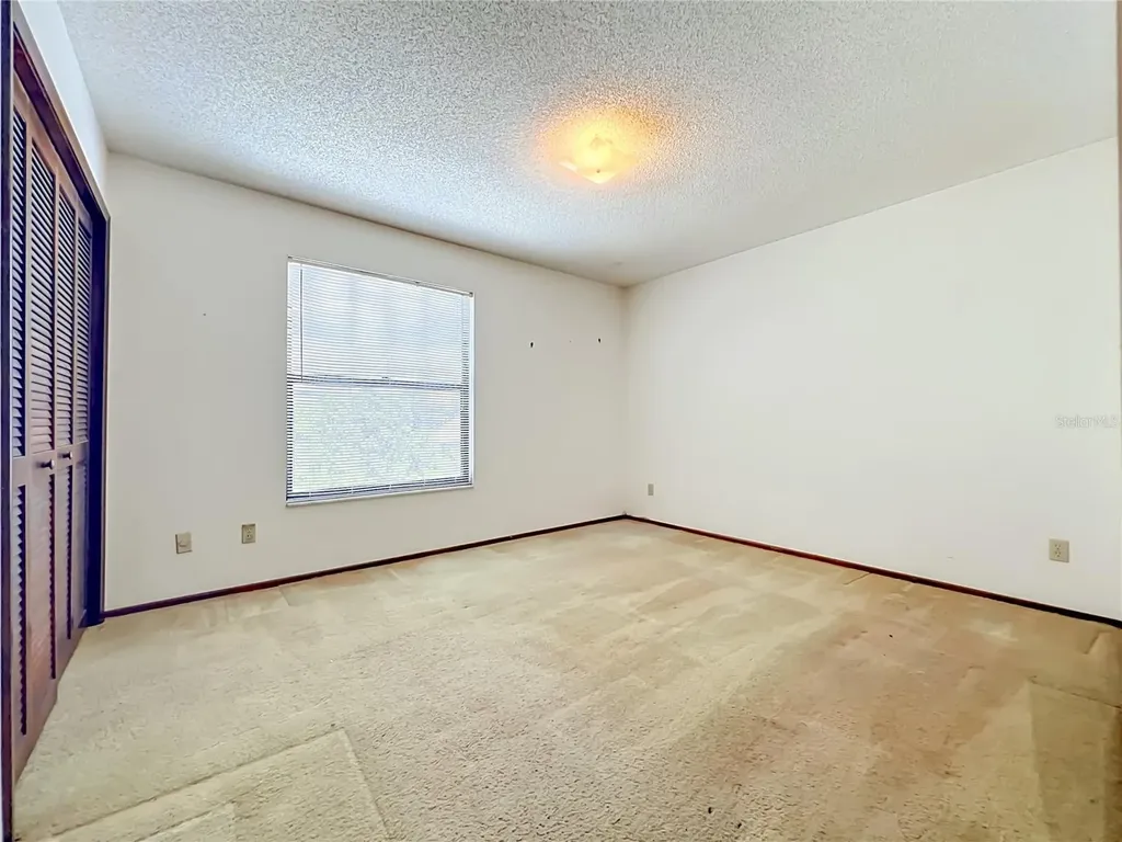 2205 Fairmont Circle Orlando FL 32837