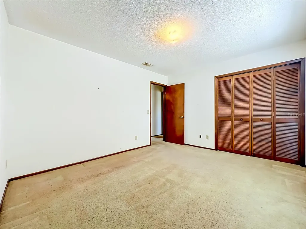 2205 Fairmont Circle Orlando FL 32837