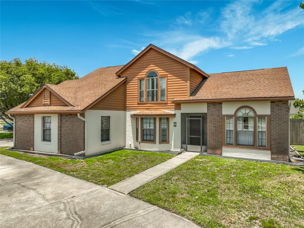 2205 Fairmont Circle Orlando FL 32837