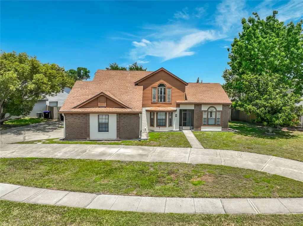 2205 Fairmont Circle Orlando FL 32837