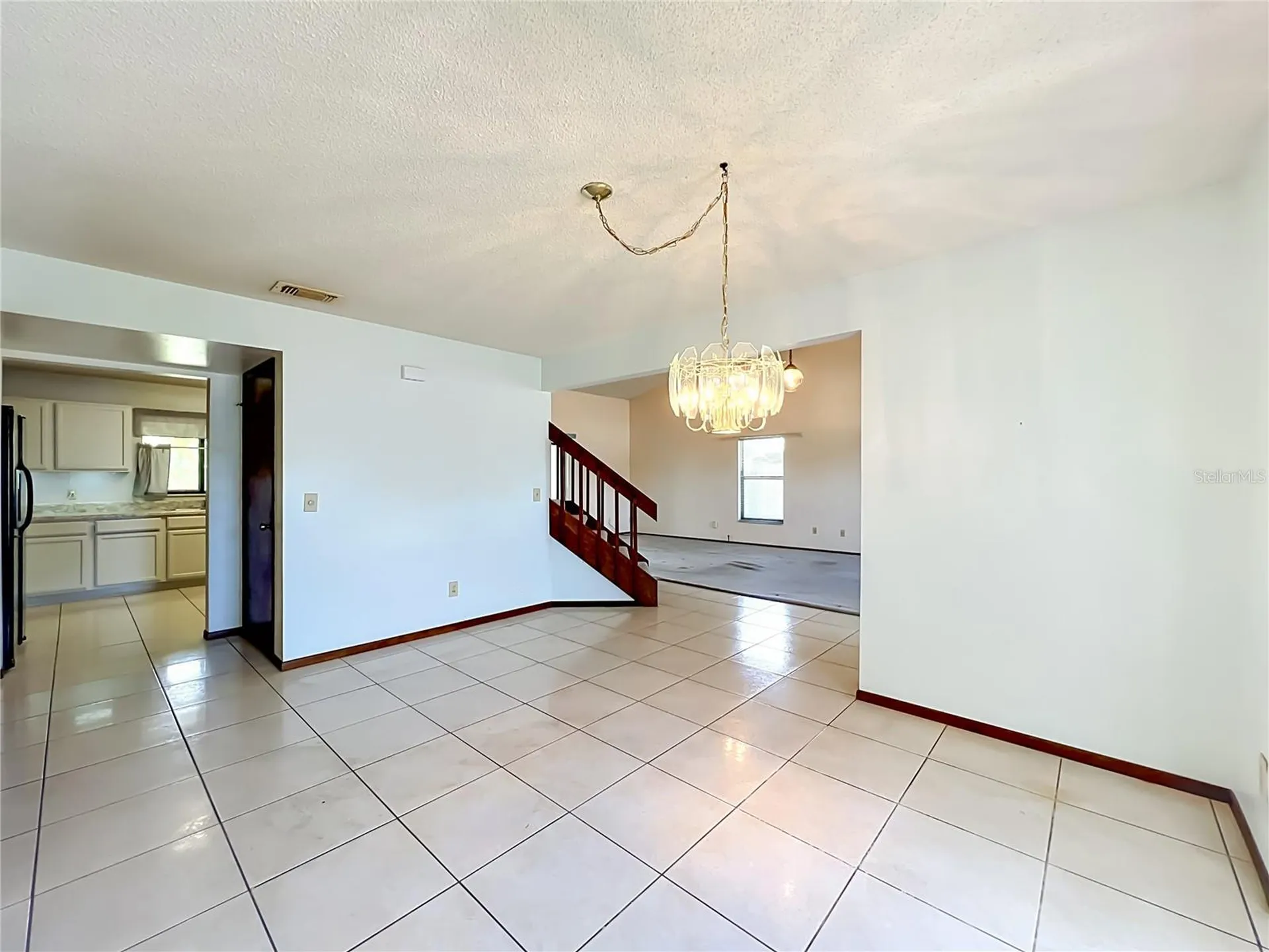 2205 Fairmont Circle Orlando FL 32837