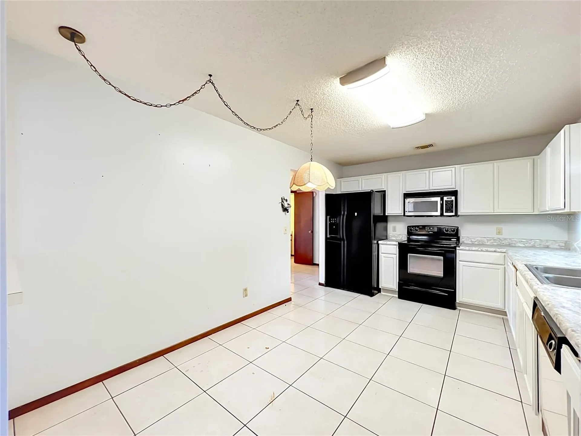 2205 Fairmont Circle Orlando FL 32837
