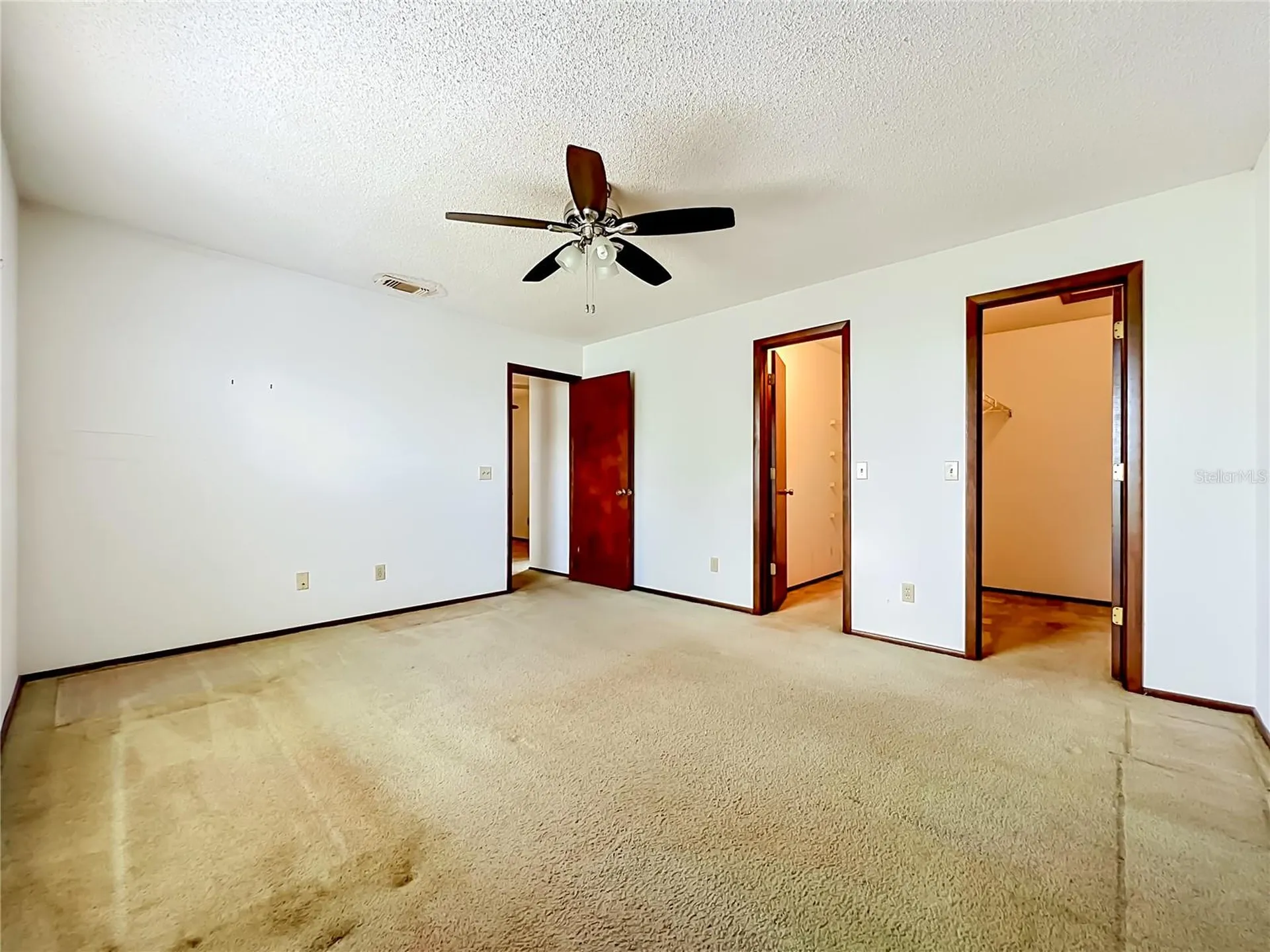 2205 Fairmont Circle Orlando FL 32837
