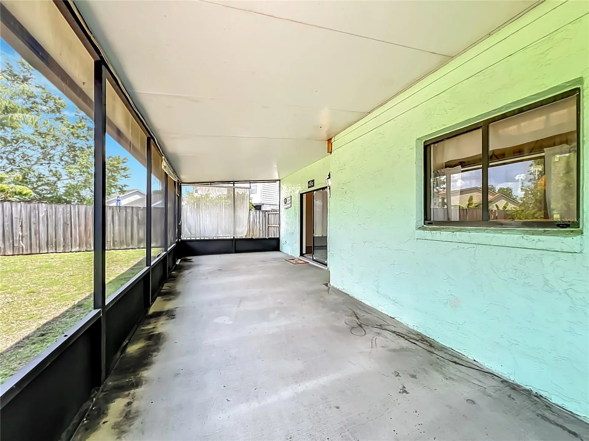 2205 Fairmont Circle Orlando FL 32837