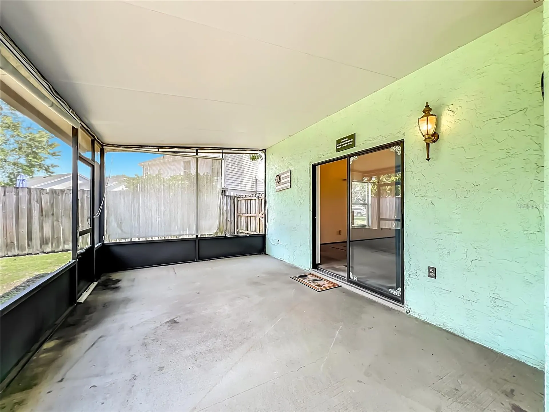 2205 Fairmont Circle Orlando FL 32837