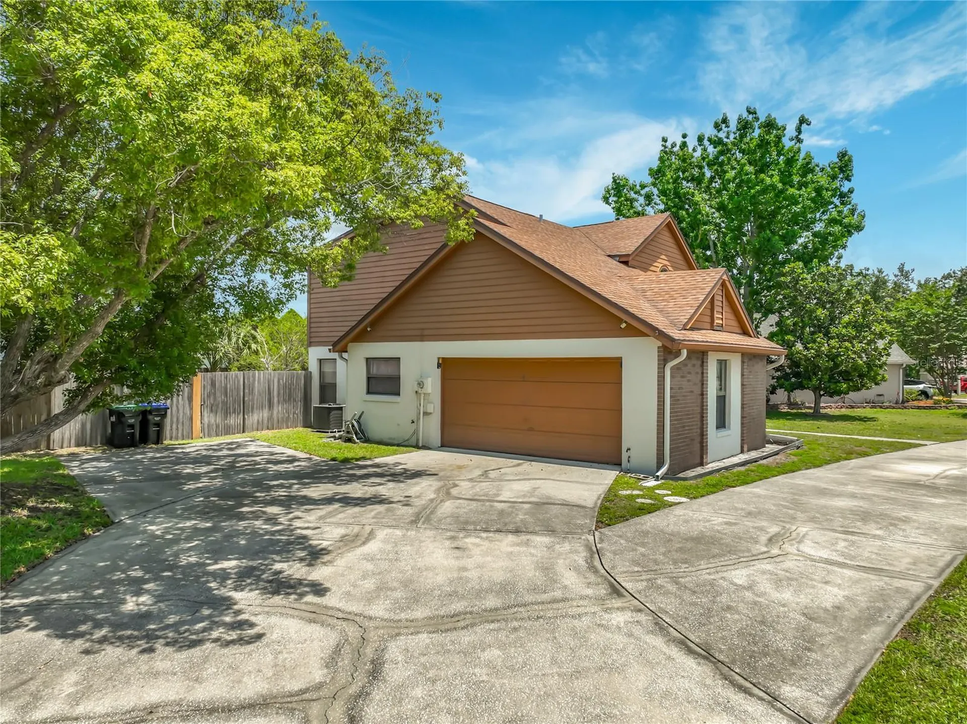2205 Fairmont Circle Orlando FL 32837