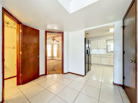 2205 Fairmont Circle Orlando FL 32837