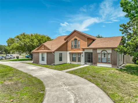2205 Fairmont Circle Orlando FL 32837