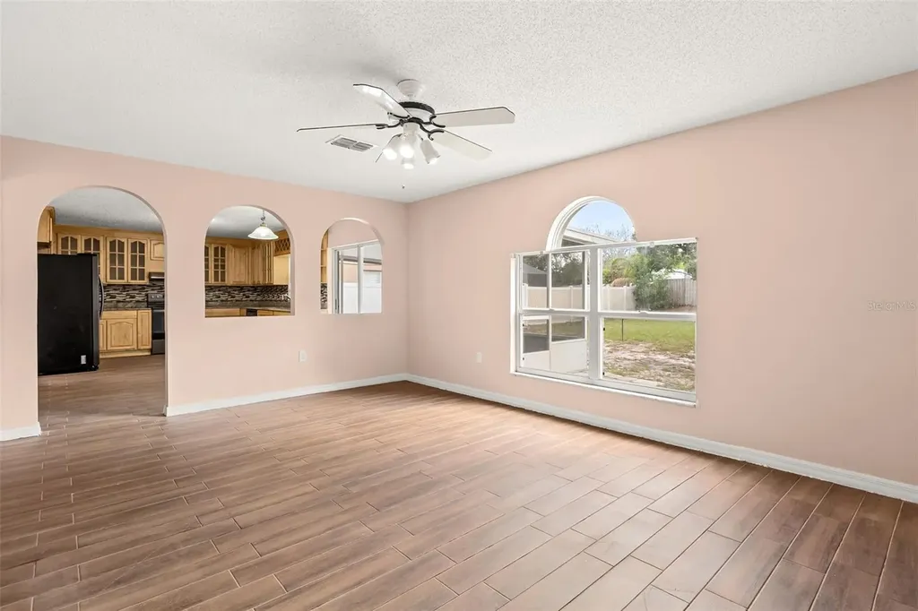 4232 Stonefield Drive Orlando FL 32826