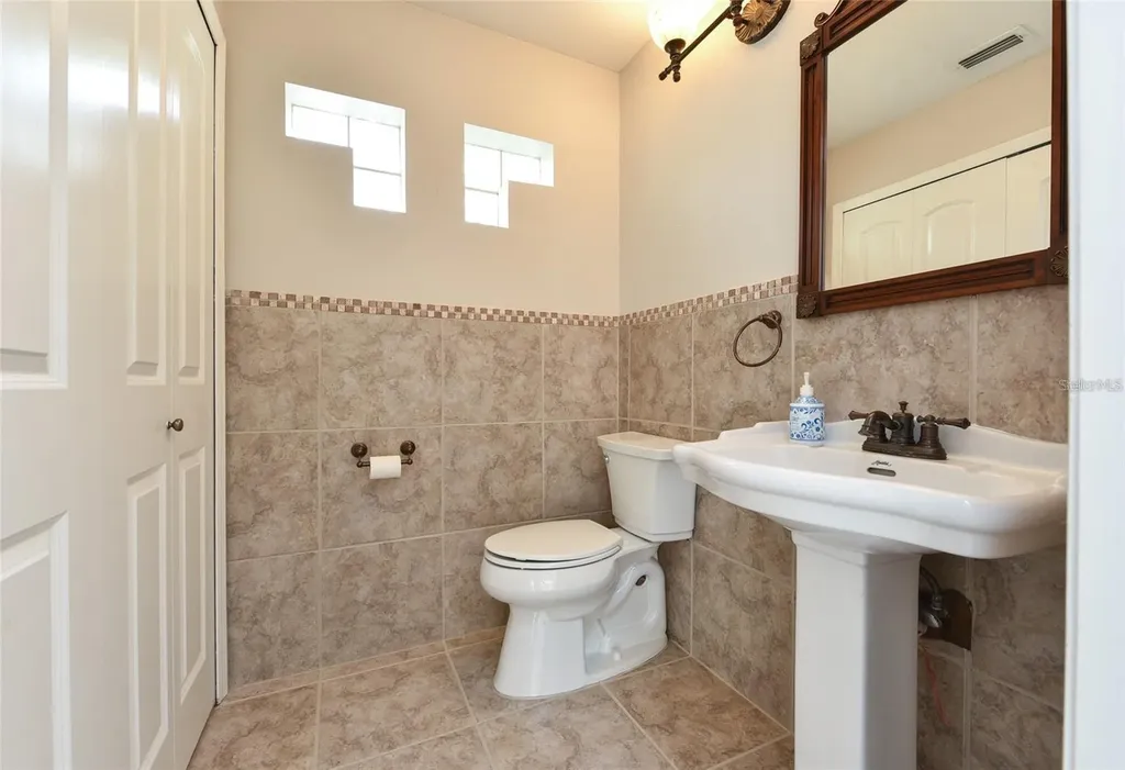 9551 Chandon Drive Orlando FL 32825