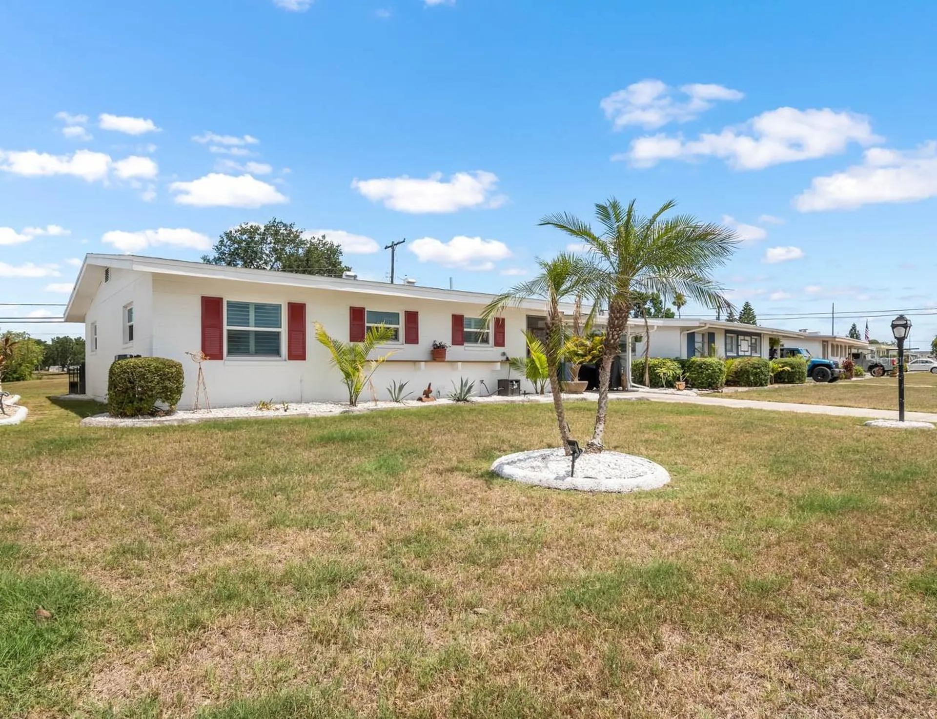 901 Augusta Drive Sun City Center FL 33573