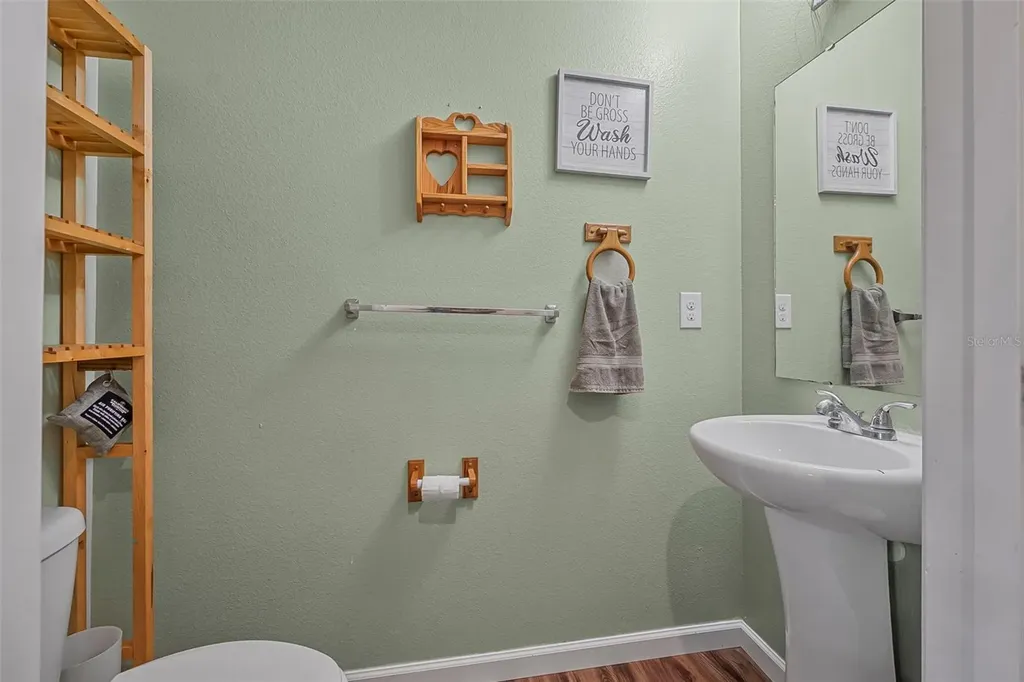 120 Los Arbor Drive Deland FL 32724