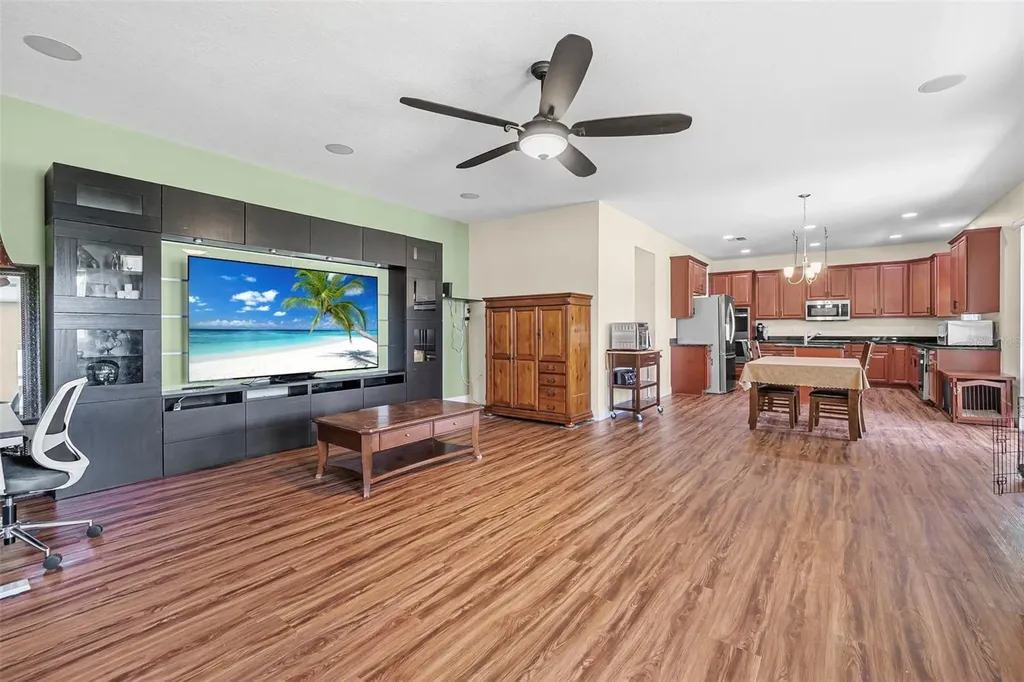 120 Los Arbor Drive Deland FL 32724