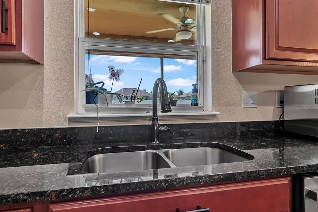 120 Los Arbor Drive Deland FL 32724