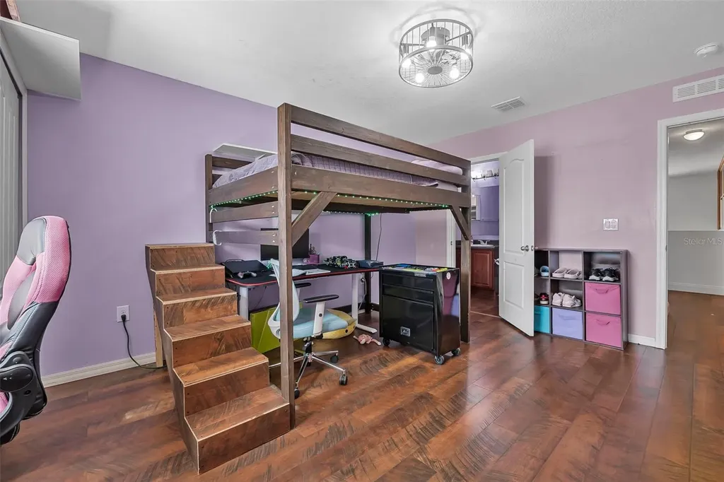 120 Los Arbor Drive Deland FL 32724