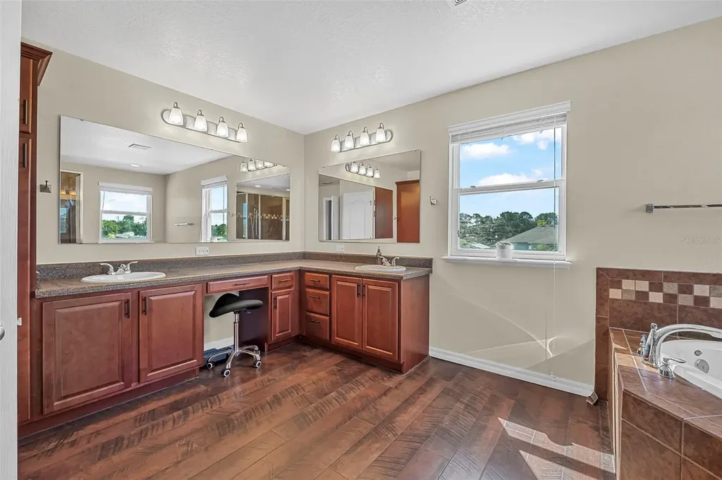 120 Los Arbor Drive Deland FL 32724