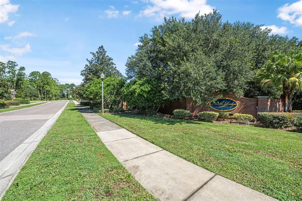120 Los Arbor Drive Deland FL 32724