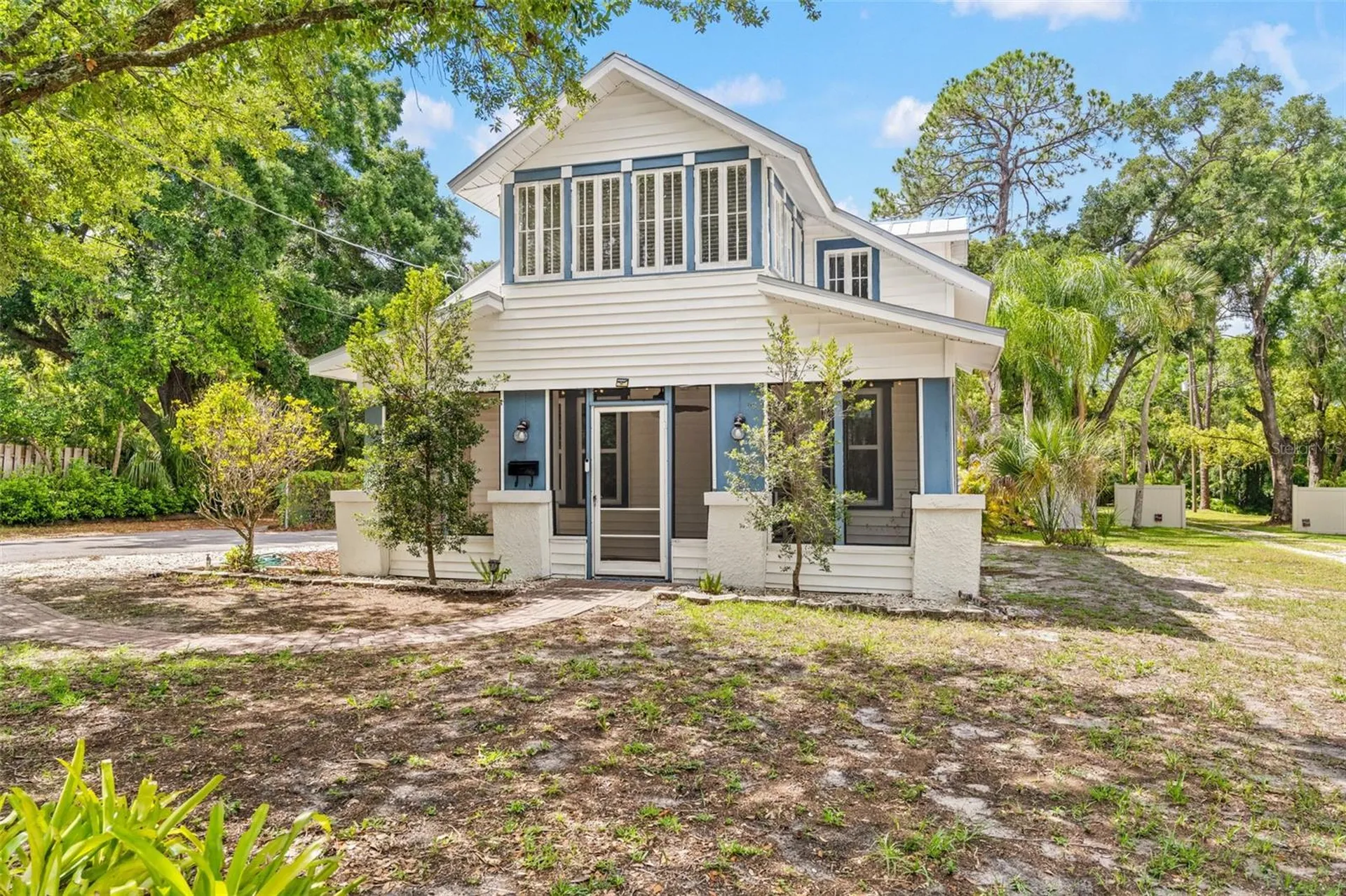 904 W Henry Avenue Tampa FL 33604
