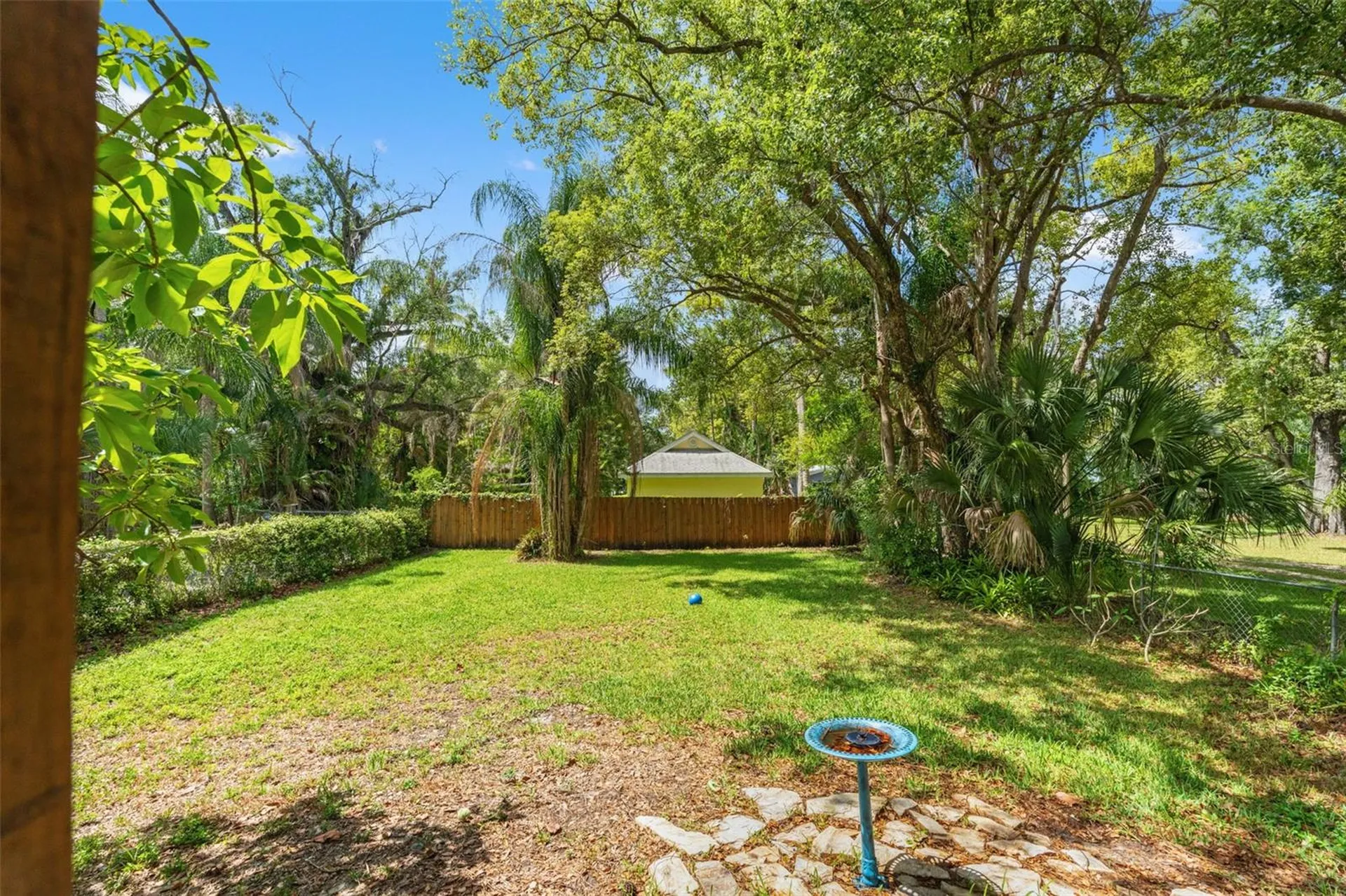 904 W Henry Avenue Tampa FL 33604