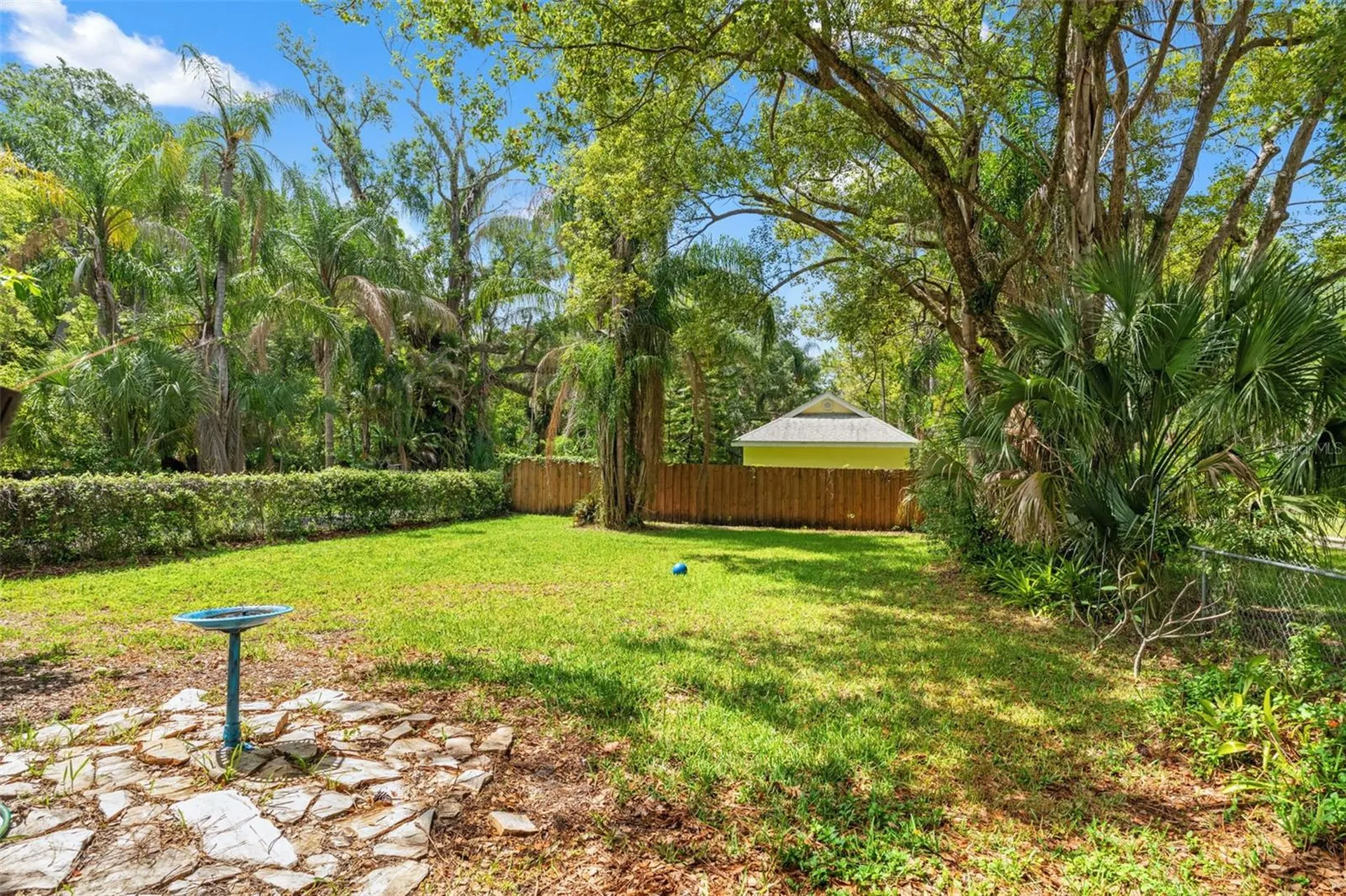904 W Henry Avenue Tampa FL 33604