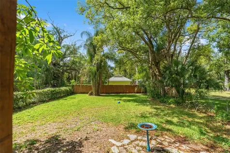 904 W Henry Avenue Tampa FL 33604