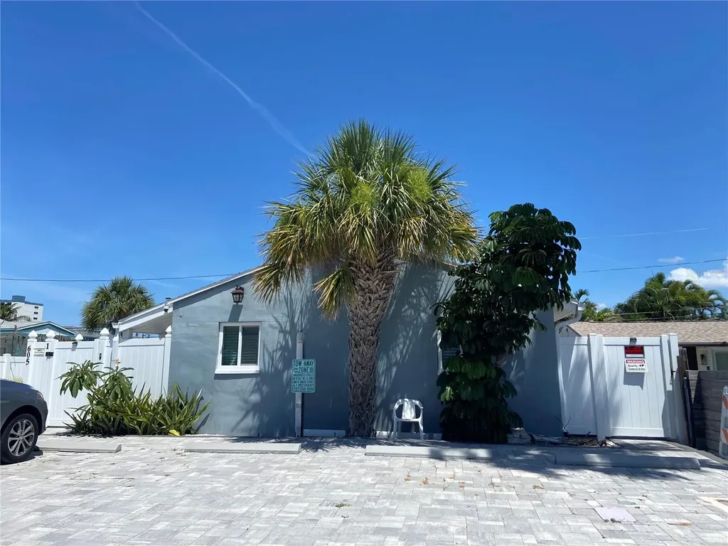 605 69th St Pete Beach FL 33706