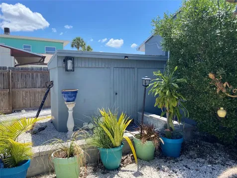 605 69th St Pete Beach FL 33706