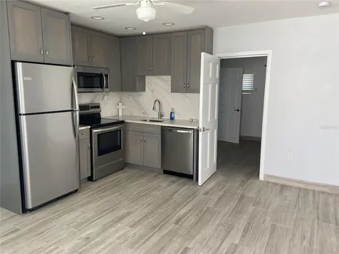 605 69th St Pete Beach FL 33706