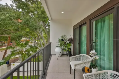 405 S Westland Avenue Tampa FL 33606