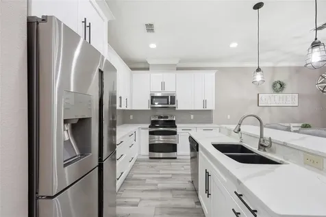 5480 Factors Walk Drive Sanford FL 32771