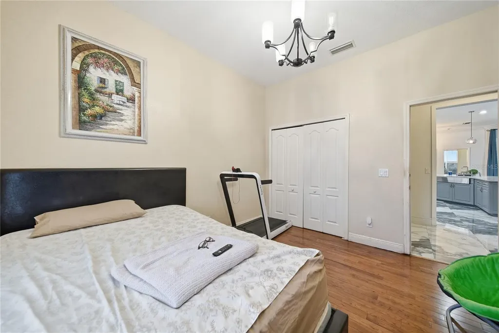 8286 N 97th N Street Seminole FL 33777
