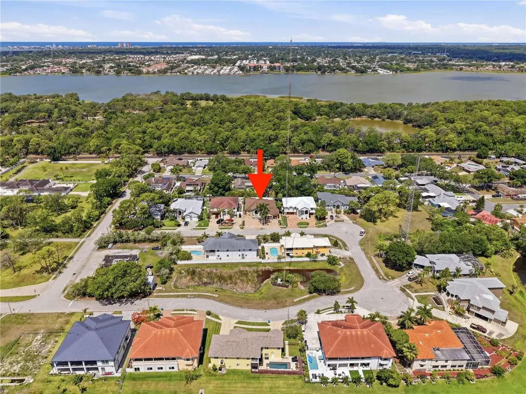 8286 N 97th N Street Seminole FL 33777