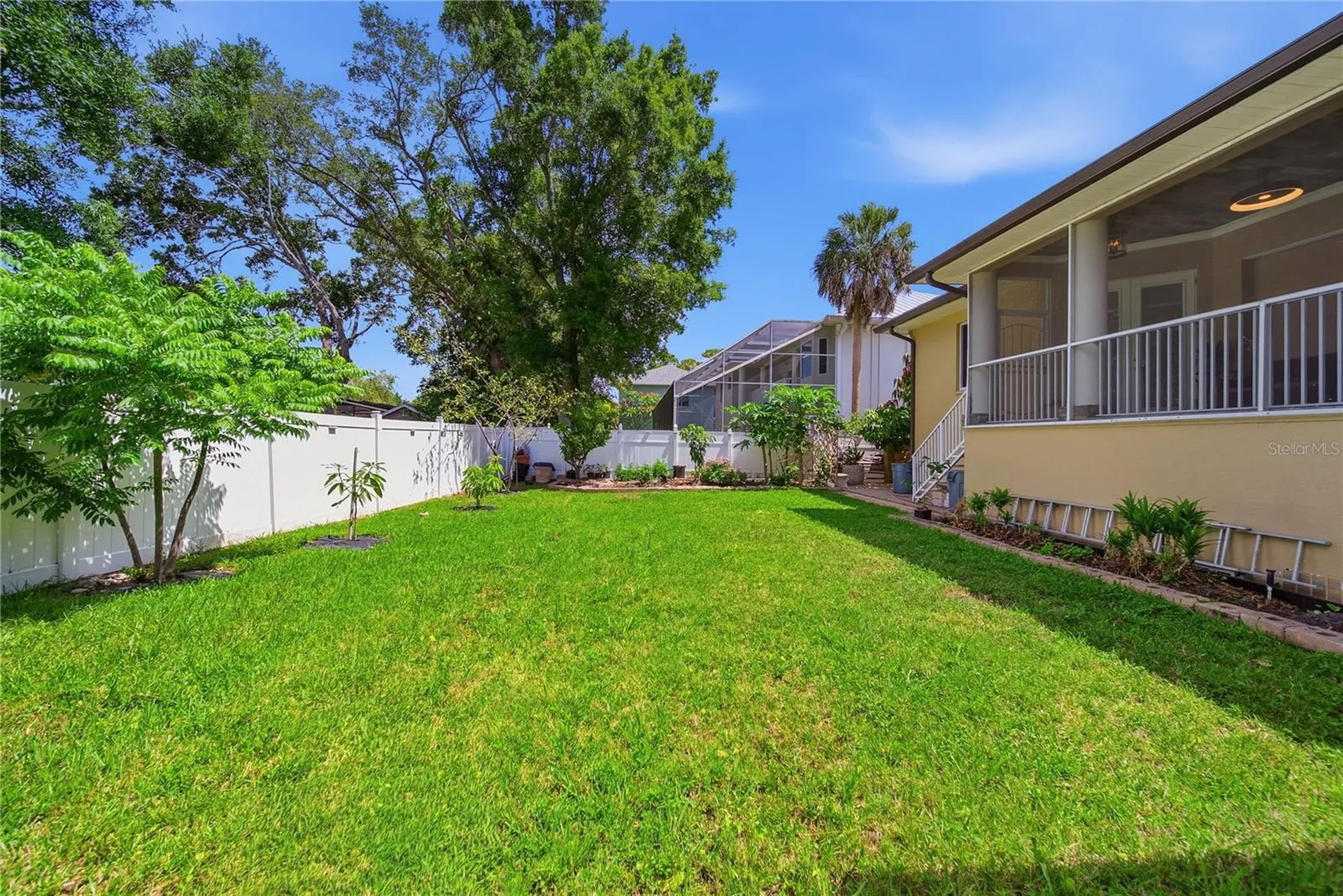 8286 N 97th N Street Seminole FL 33777
