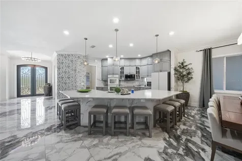 8286 N 97th N Street Seminole FL 33777