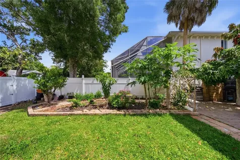 8286 N 97th N Street Seminole FL 33777