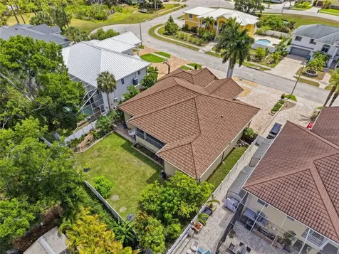 8286 N 97th N Street Seminole FL 33777