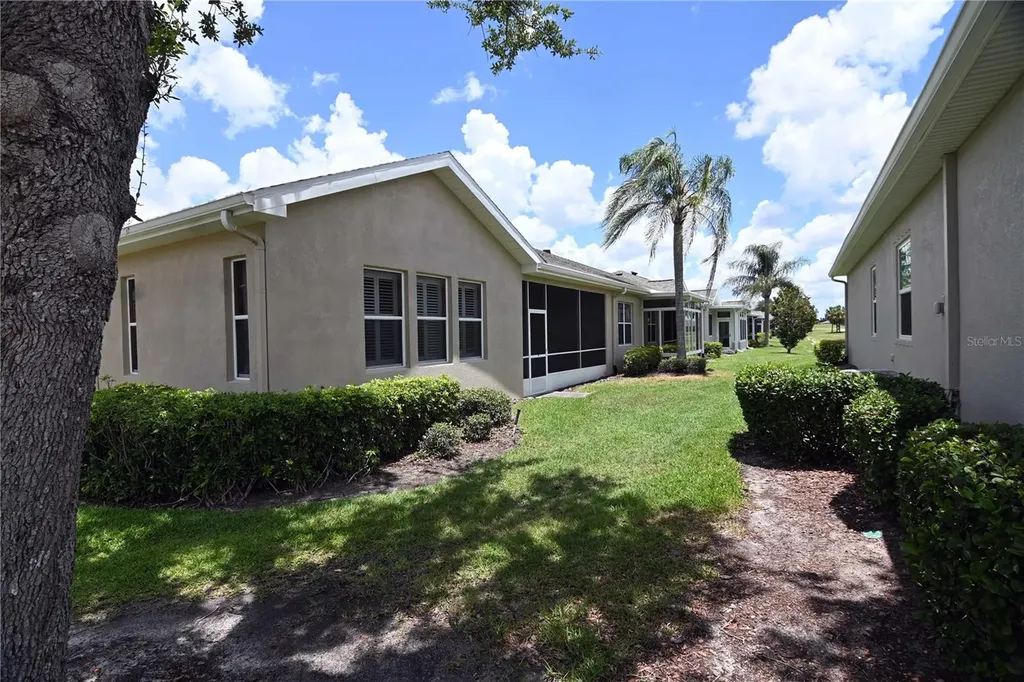 2294 Sifield Greens Way Sun City Center FL 33573