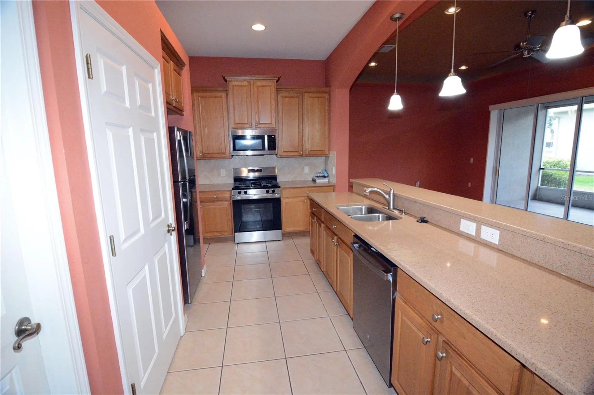 2294 Sifield Greens Way Sun City Center FL 33573