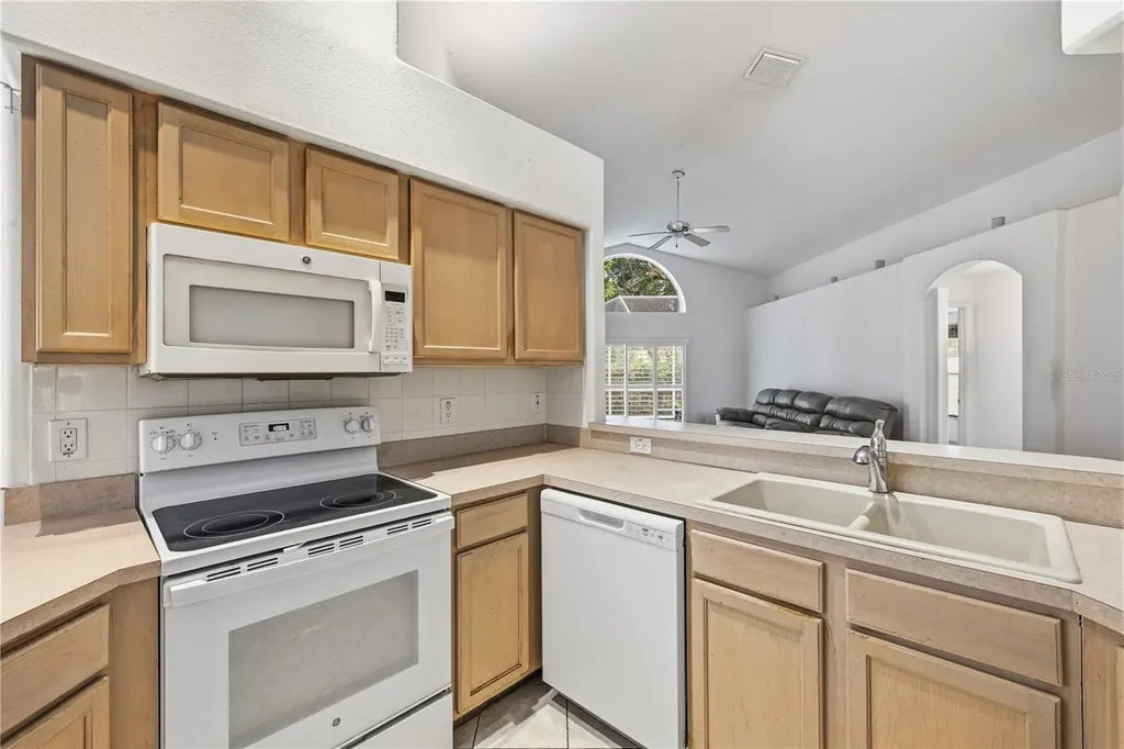 14990 Hidden Oaks Circle Clearwater FL 33764