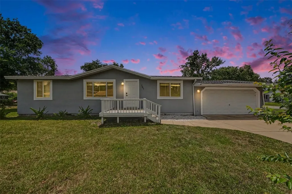 701 E Woodland Street Bunnell FL 32110
