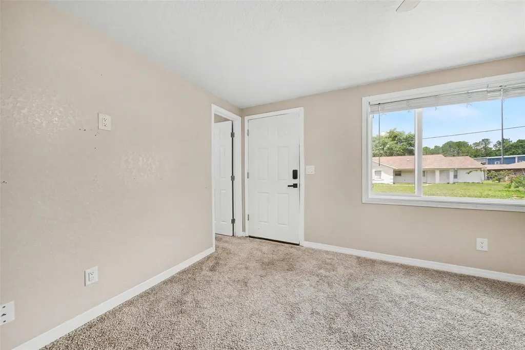 701 E Woodland Street Bunnell FL 32110