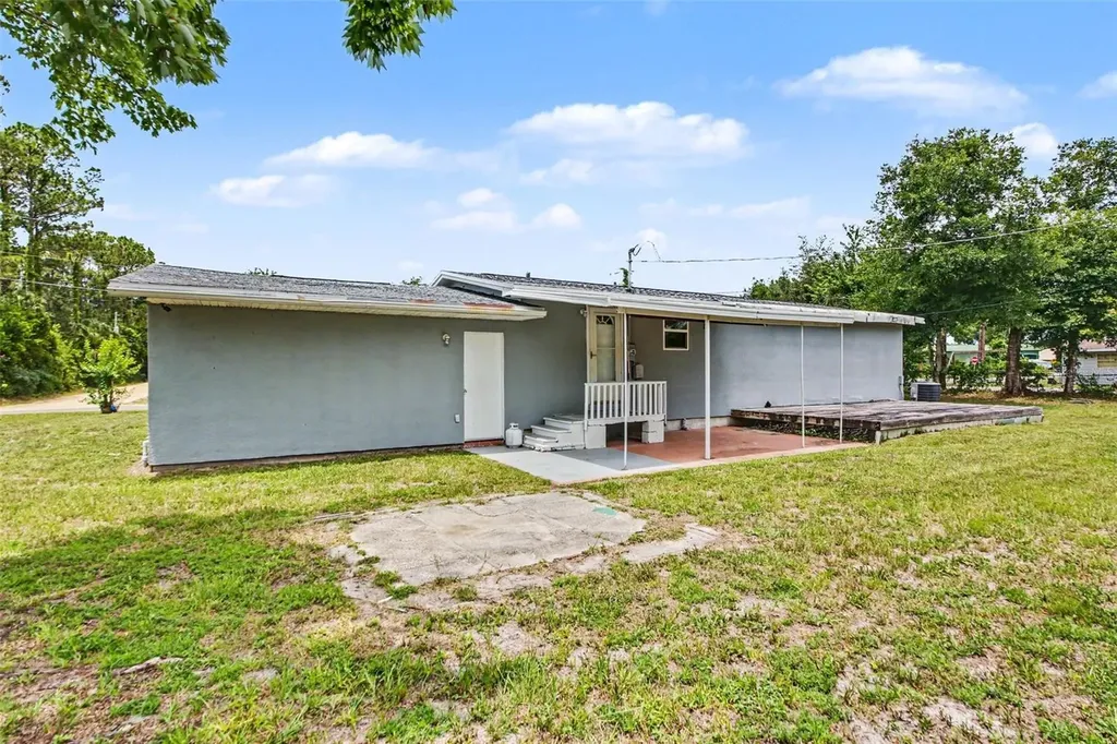 701 E Woodland Street Bunnell FL 32110