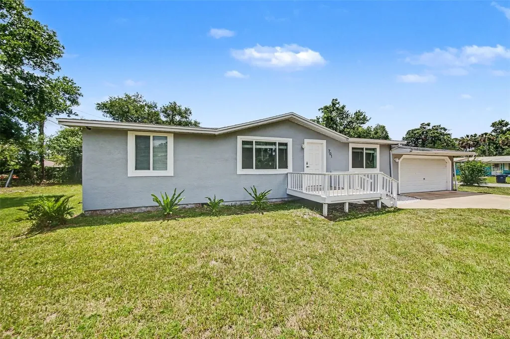 701 E Woodland Street Bunnell FL 32110