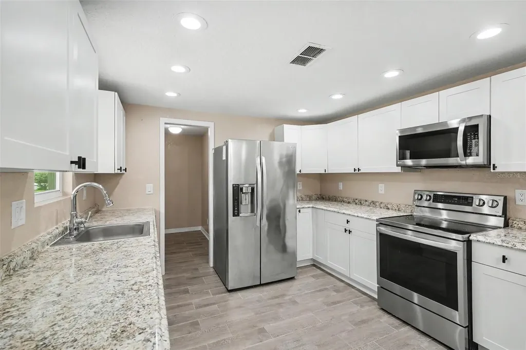 701 E Woodland Street Bunnell FL 32110