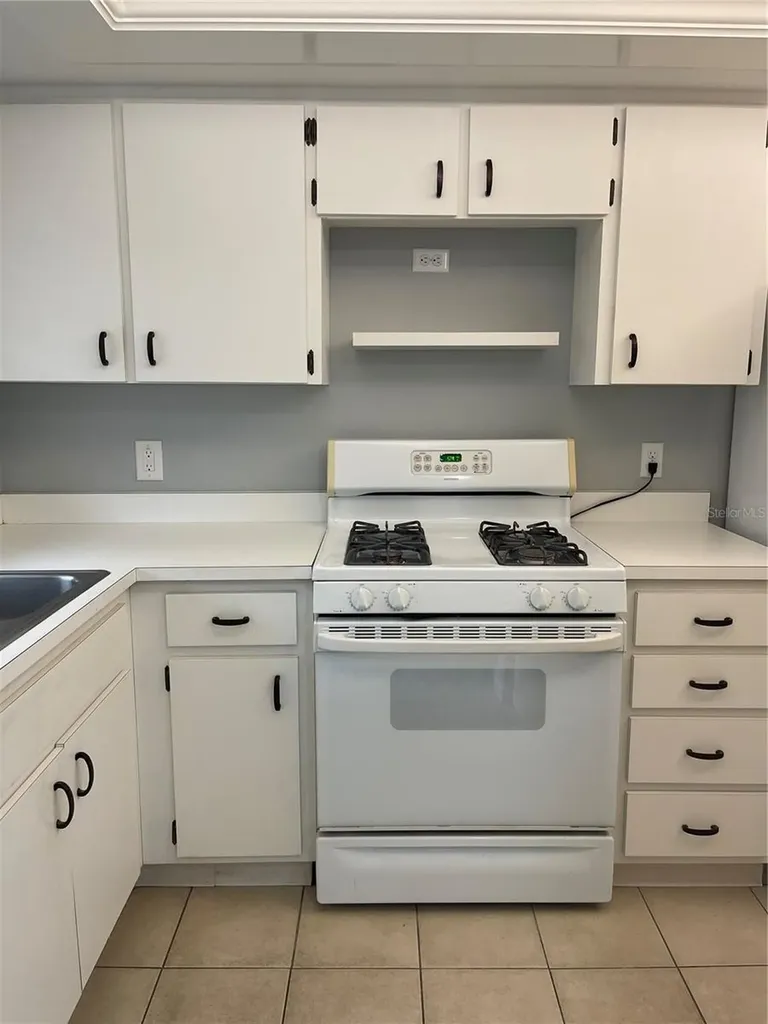 150 El Dorado Winter Haven FL 33884