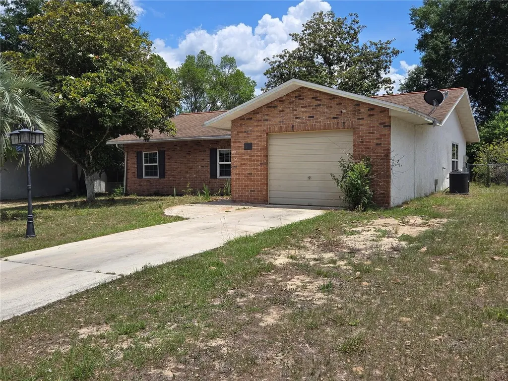 19 Spring Dr Place Ocala FL 34472