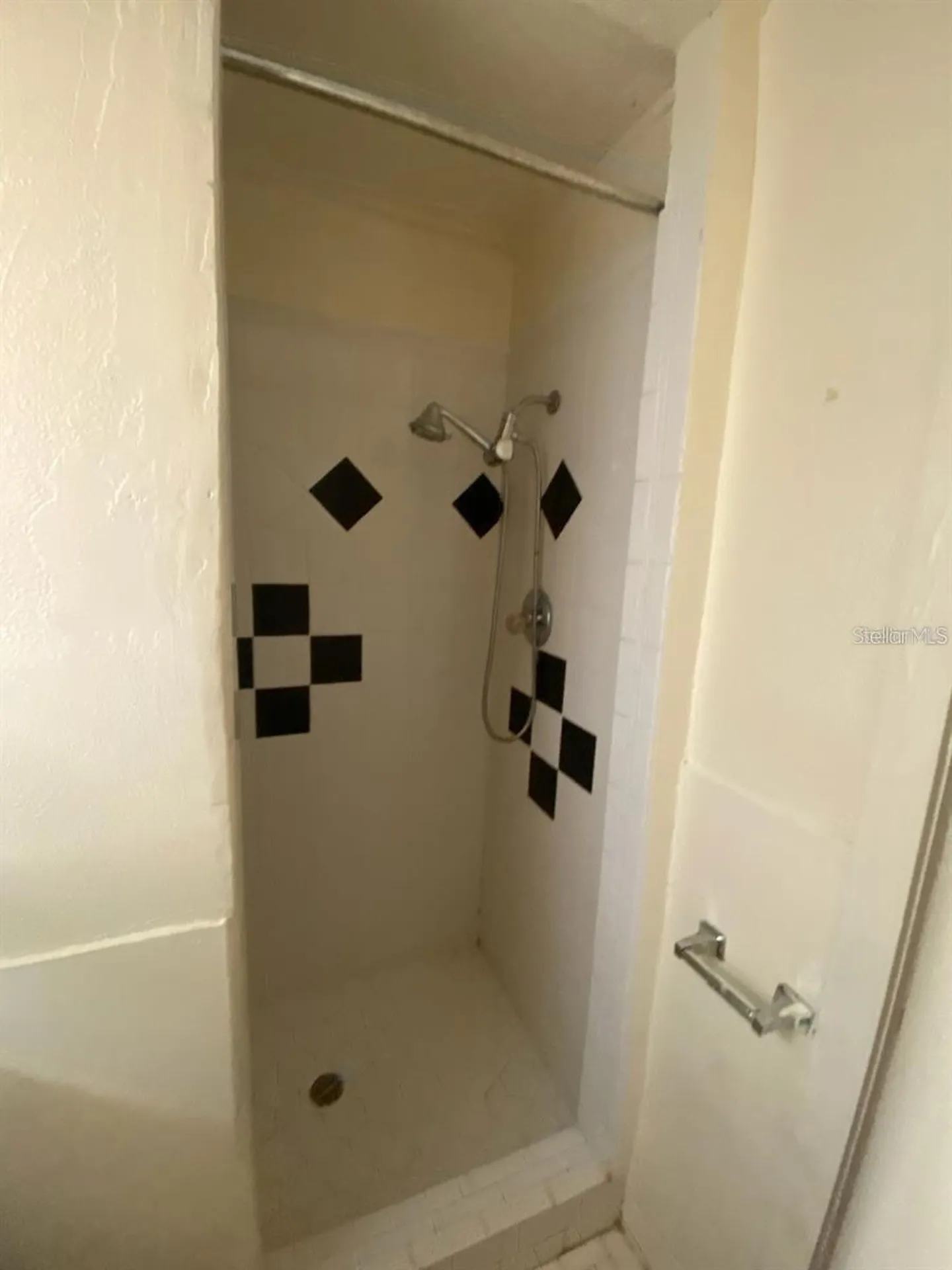 203 W Wall Street Frostproof FL 33843